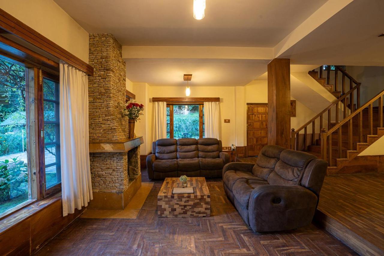 Stayvista At Casa Bella Vista- Mall Road Manāli Екстериор снимка