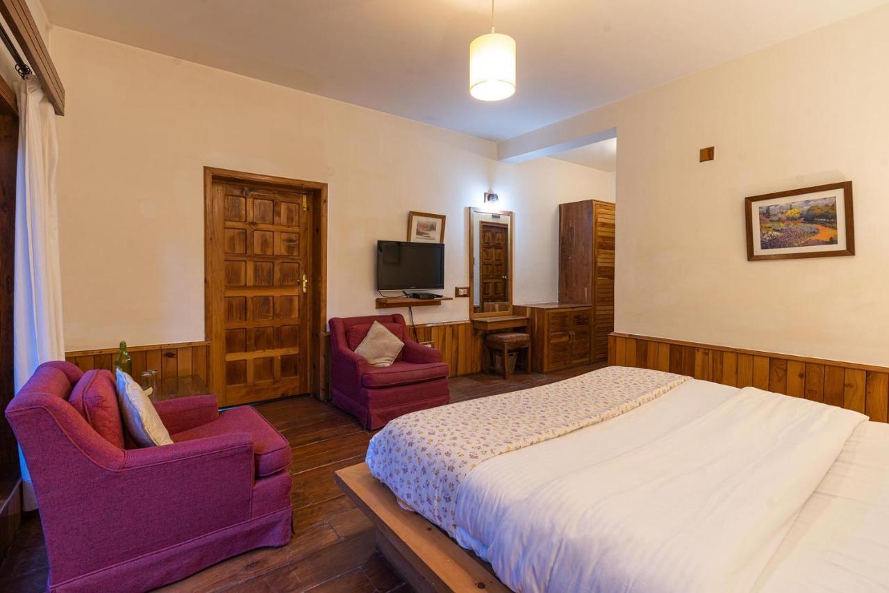 Stayvista At Casa Bella Vista- Mall Road Manāli Екстериор снимка