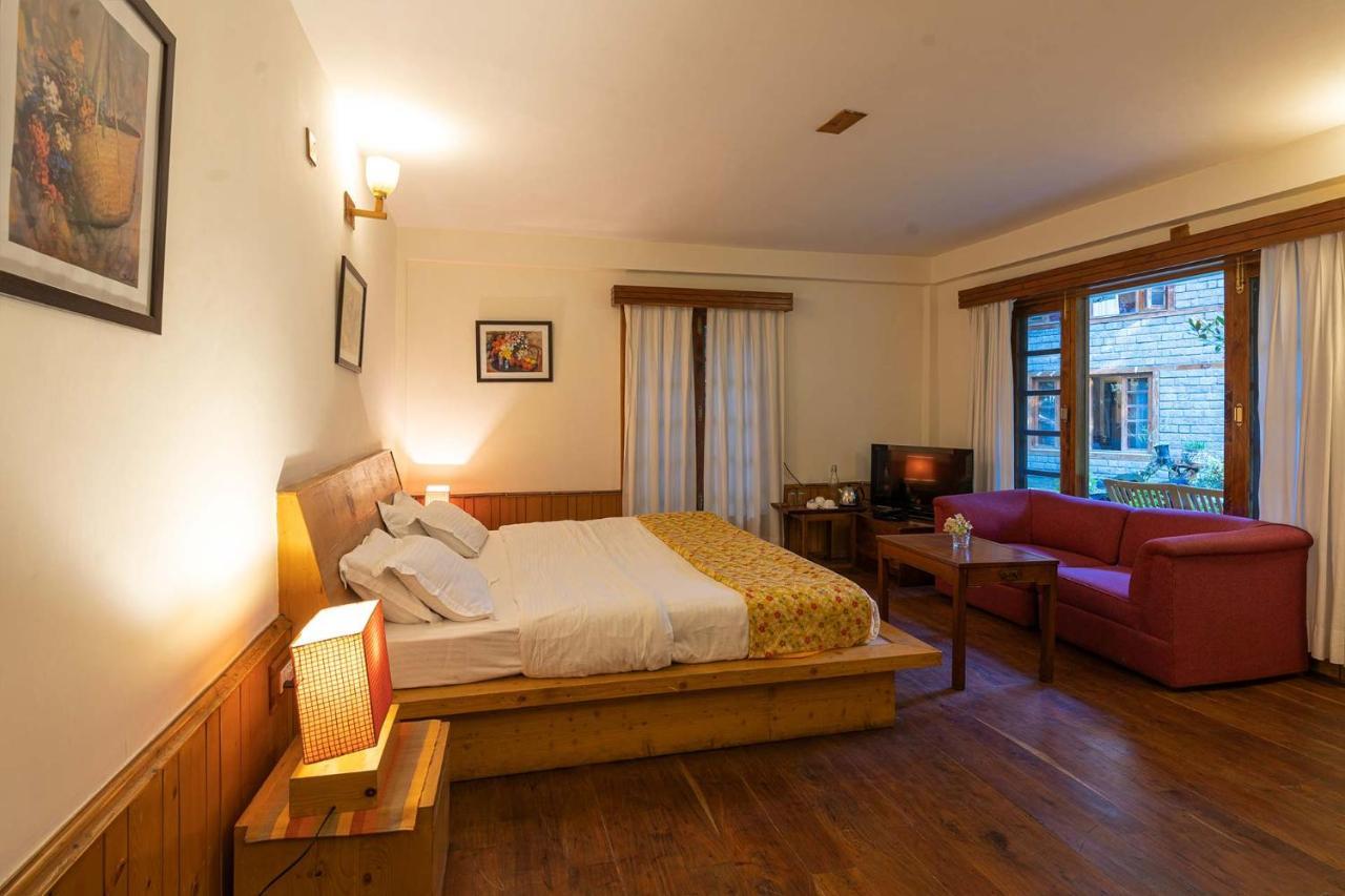 Stayvista At Casa Bella Vista- Mall Road Manāli Екстериор снимка